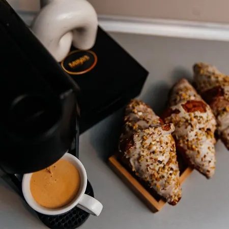 Maya's Flats & 59 - Milosci