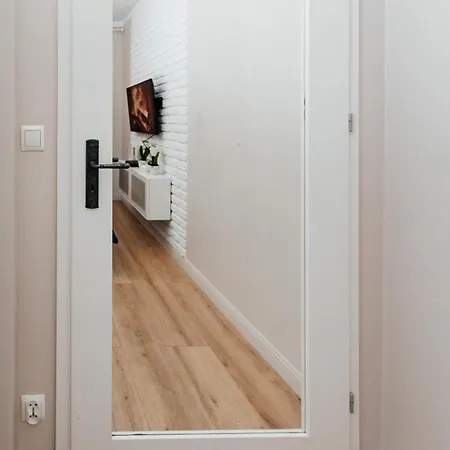 Maya's Flats & 59 - Milosci Danzica