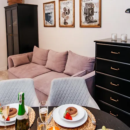 Maya's Flats & 59 - Milosci * Gdańsk