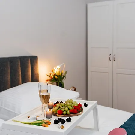 Maya's Flats & 59 - Milosci * Gdańsk