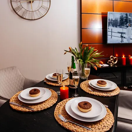 Maya's Flats & 59 - Milosci 公寓 *