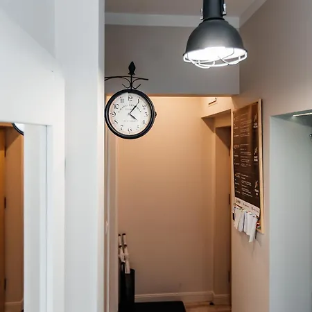 Maya's Flats & 59 - Milosci * 格但斯克